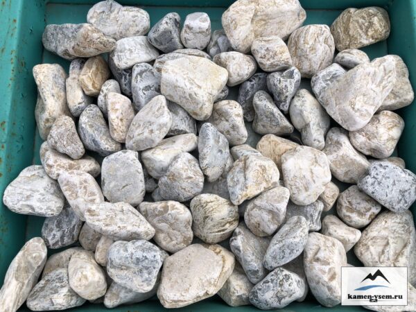 Галька медовая мрамор 40-70мм для использования в дизайне и строительстве